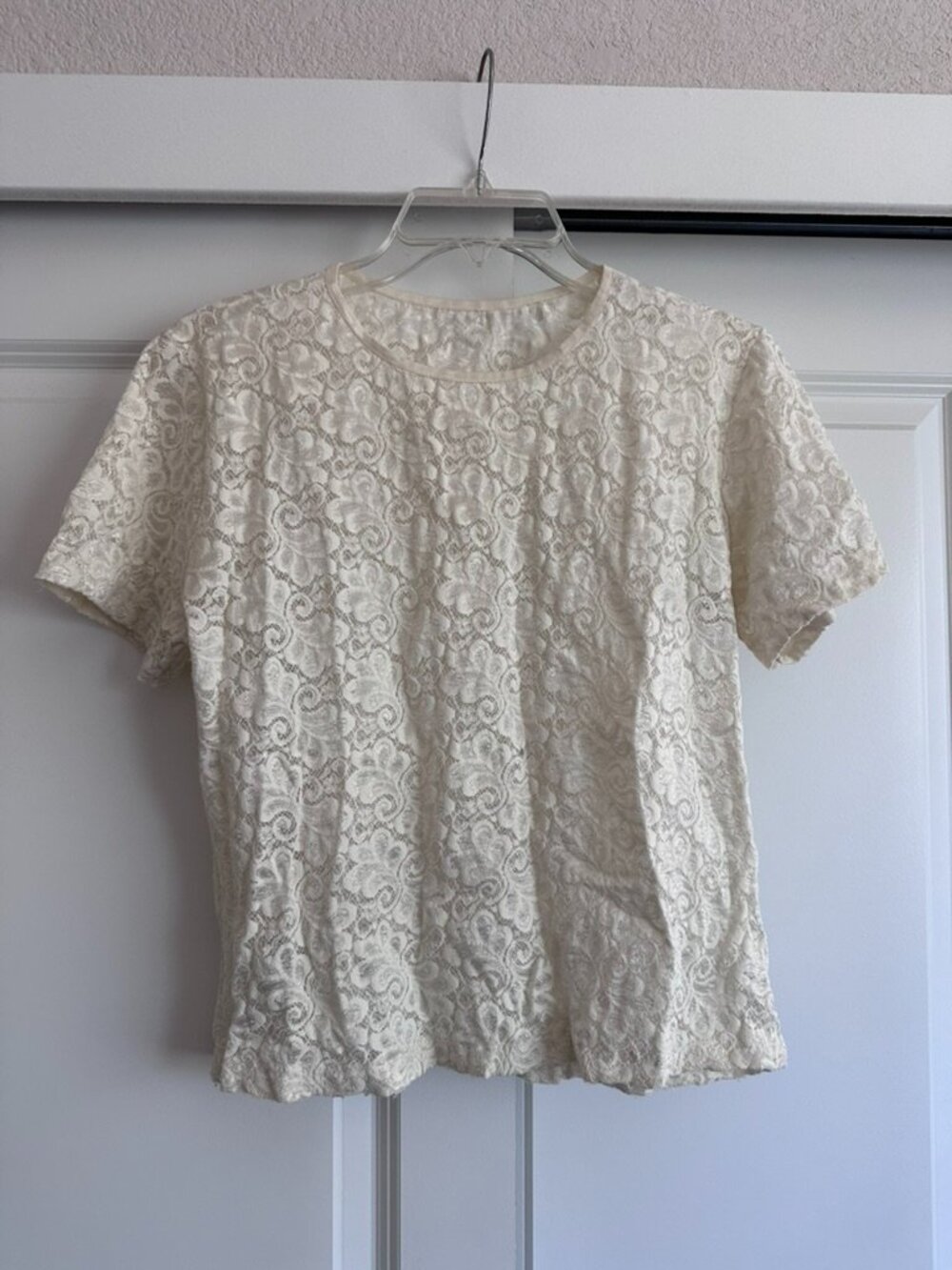 Cream Lace Short Sleeve Top